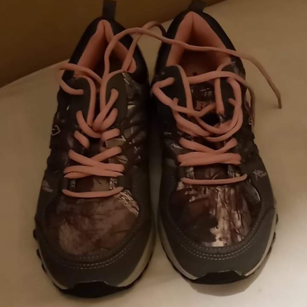 Real tree shies